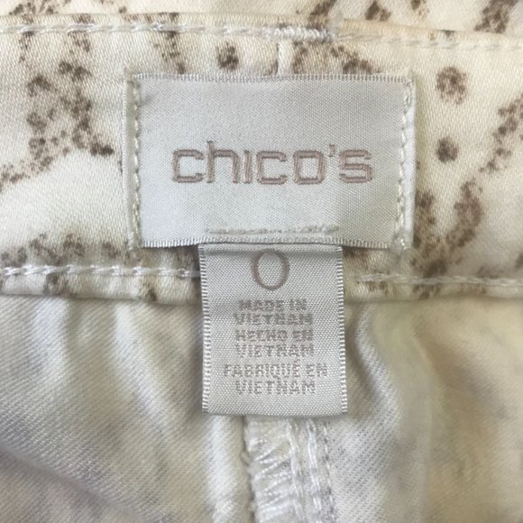 Chico's Rhinestone & Lace Skimmer Pants in Cream - Chico's Size 0 (Small/4) - Picture 6 of 8